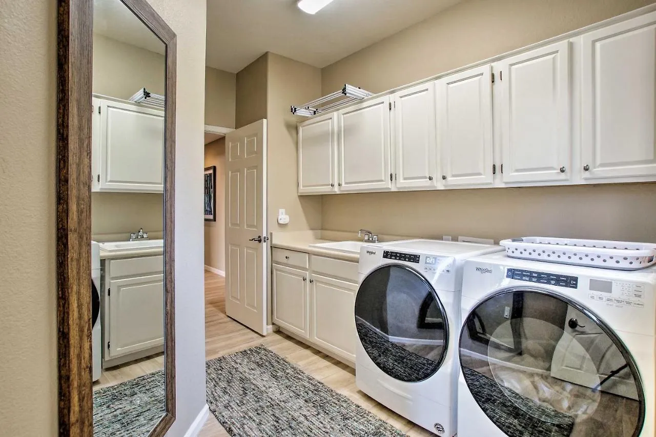 度假居 Scottsdale Family Home With Private Pool And Hot Tub! 凤凰城
